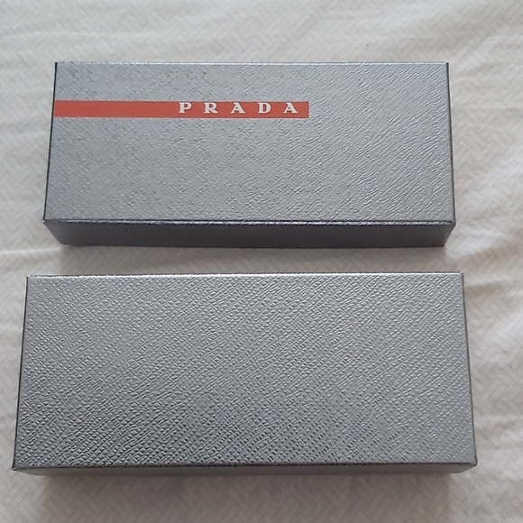 Prada Box - Picture 3 of 4